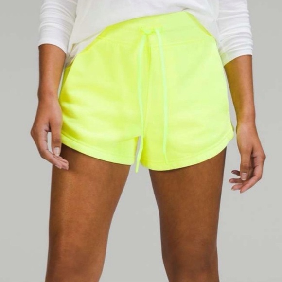 Lululemon Inner Glow High Rise Shorts Neon Yellow Highlighter Short Size 12 - Picture 1 of 8